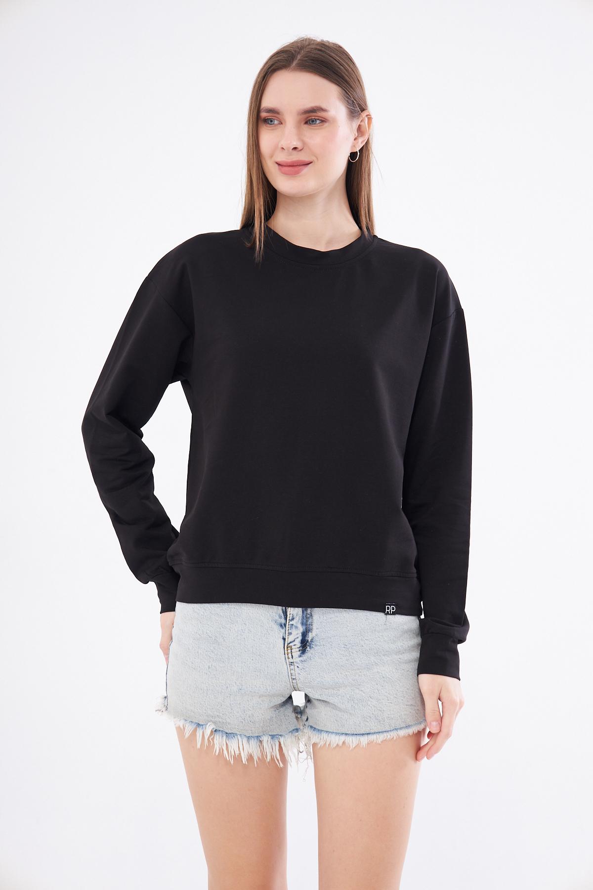 Women%20Basic%20Sweatshirt