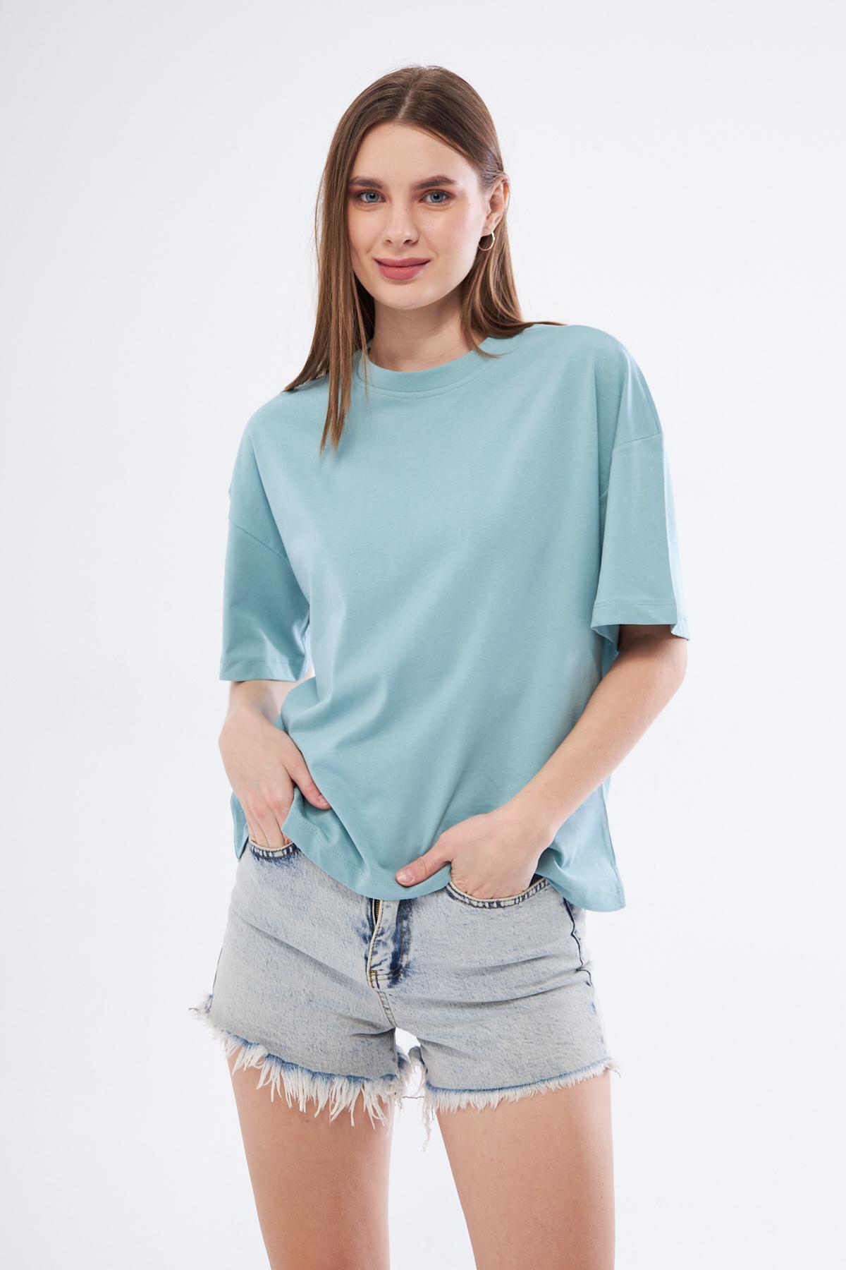 Kadın%20Basic%20Crop%20Oversize%20Fit%20Tişört