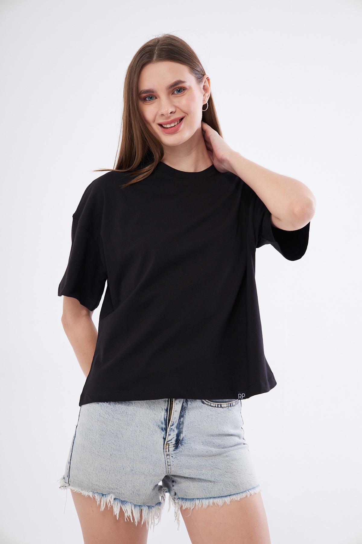 Kadın%20Basic%20Crop%20Oversize%20Fit%20Tişört